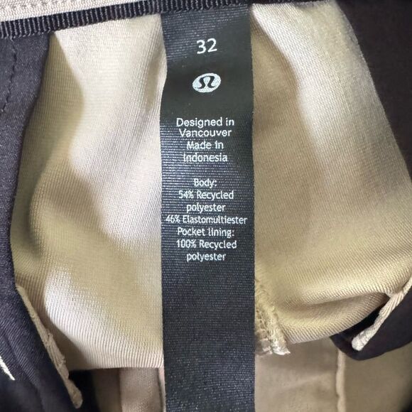 Lululemon Commission Shorts 7" Size 32 - Picture 6 of 6